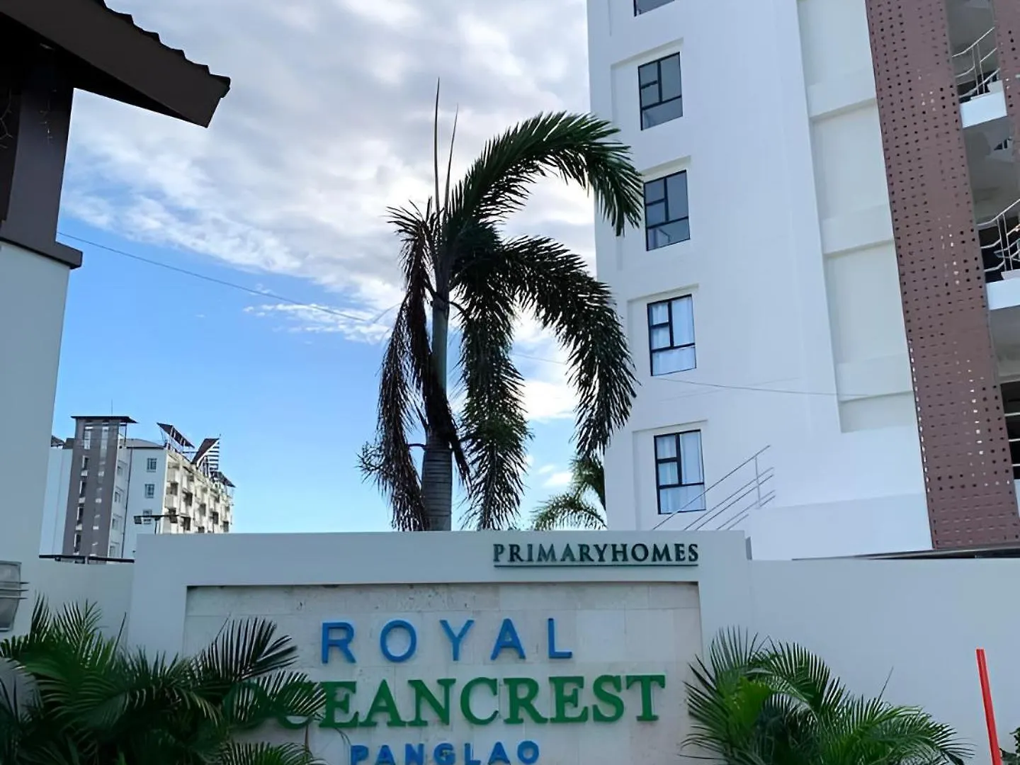Sal'S Oceancrest Suite Dauis Aparthotel