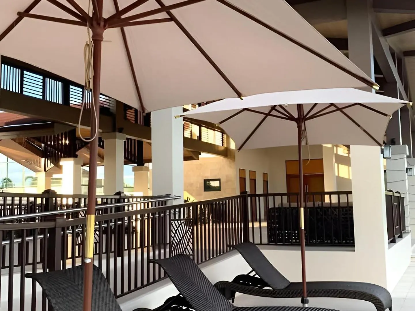 Sal'S Oceancrest Suite Dauis