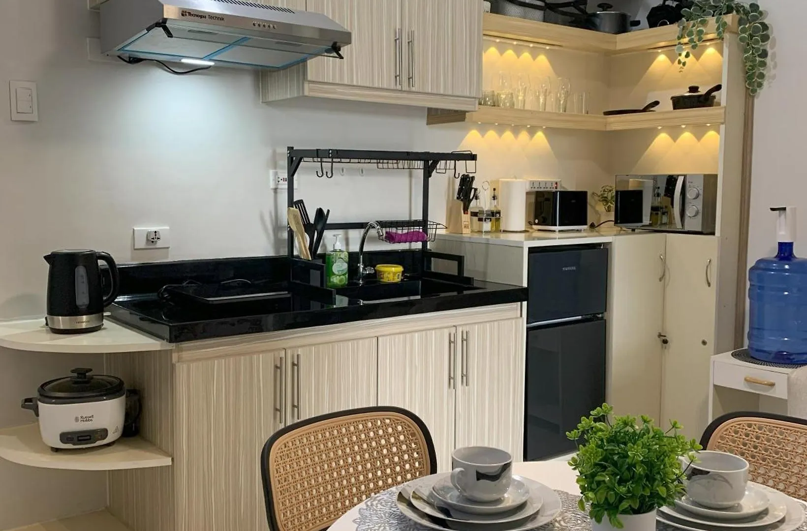 Sal'S Oceancrest Suite Dauis